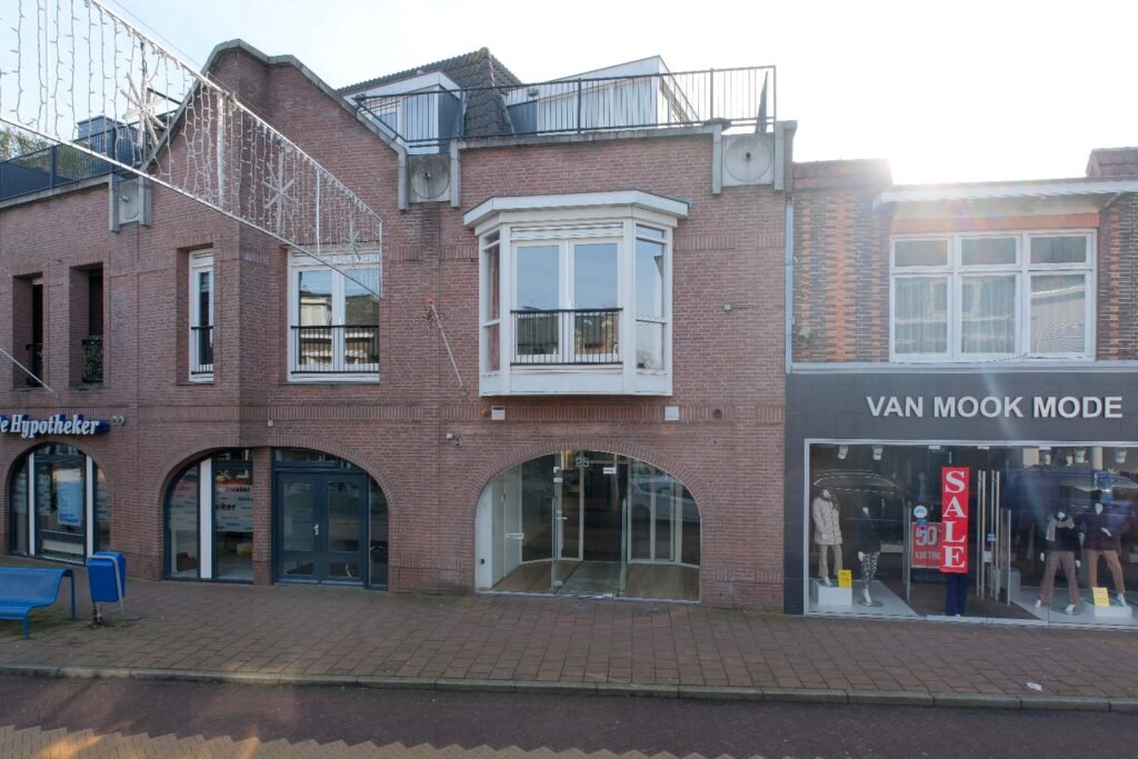 Oranjestraat 25